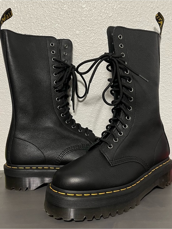 Dr. Martens Shoes - Dr. Martens 1B99 Quad Platform Boots – Black – NEW IN BOX
